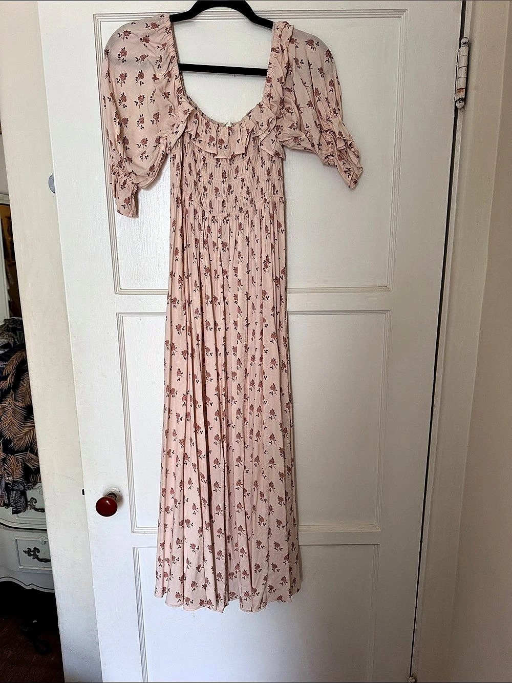 Noralee Floral Maxi Dress in Pink Size Small Like New